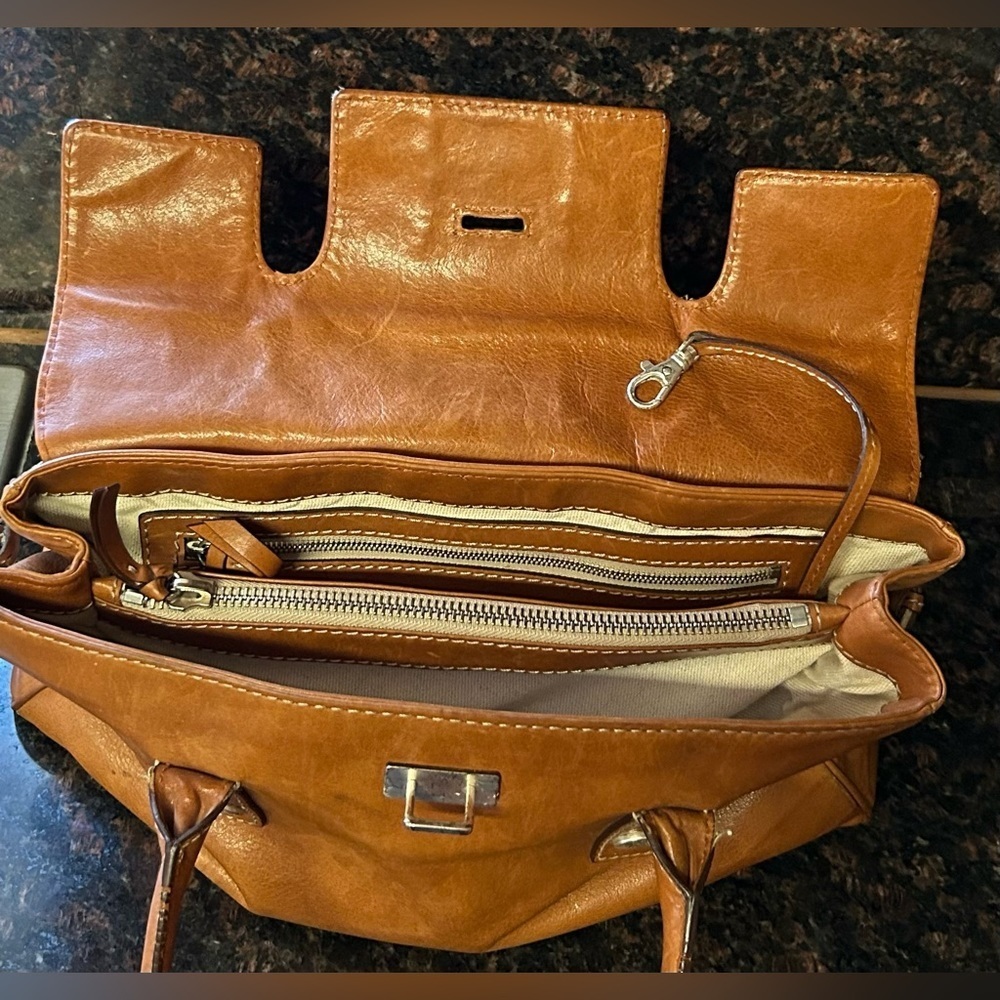 Vintage Michael Kors butter leather shoulder purse - Picture 9 of 15